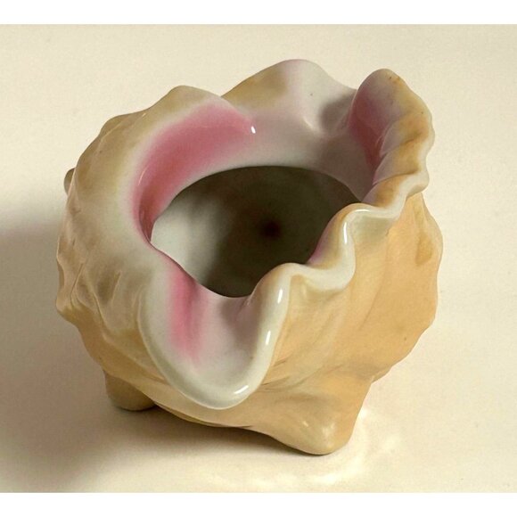 Vintage Shell-Shaped Porcelain Planter By Lefton - 5" Peach & Pink Beachy Decor - Picture 2 of 7
